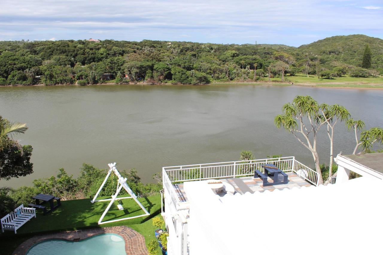 Blue'S Guest House - East London Bonza Bay Eksteriør billede