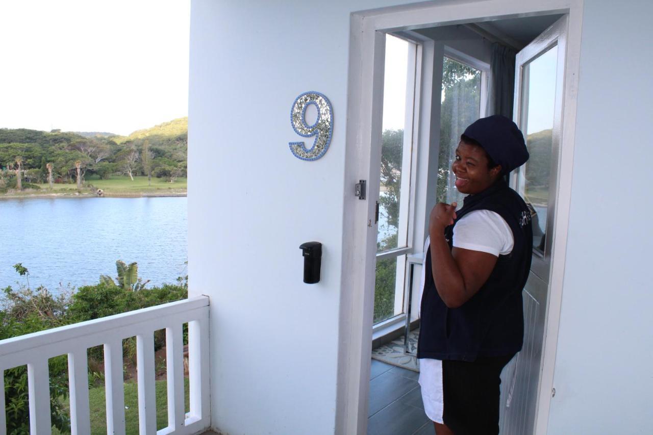 Blue'S Guest House - East London Bonza Bay Eksteriør billede