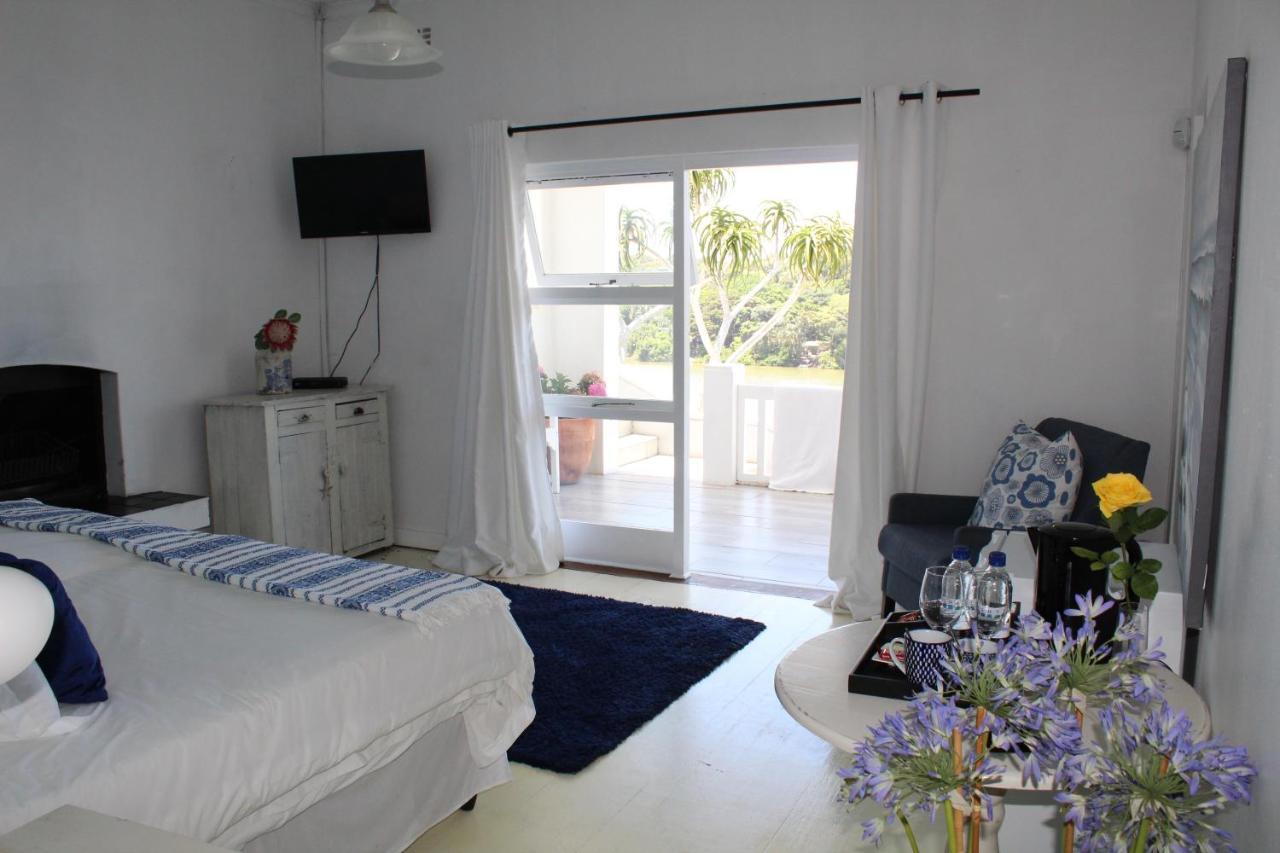 Blue'S Guest House - East London Bonza Bay Eksteriør billede
